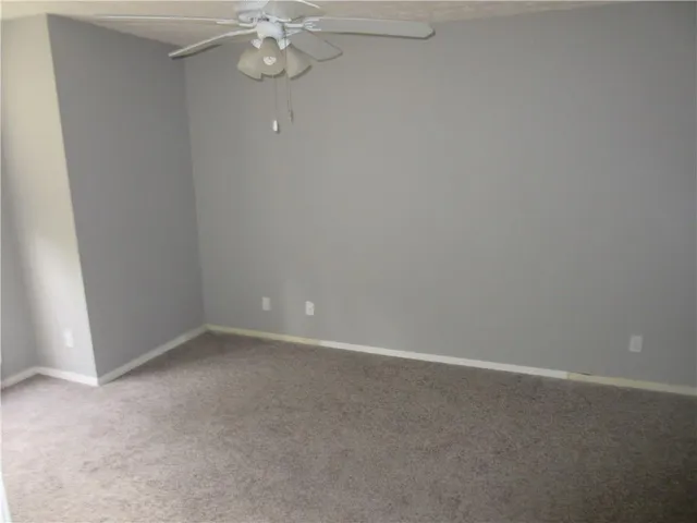 $1,600 | 325 Warm Springs Circle, Unit 325, Roswell, GA 30075