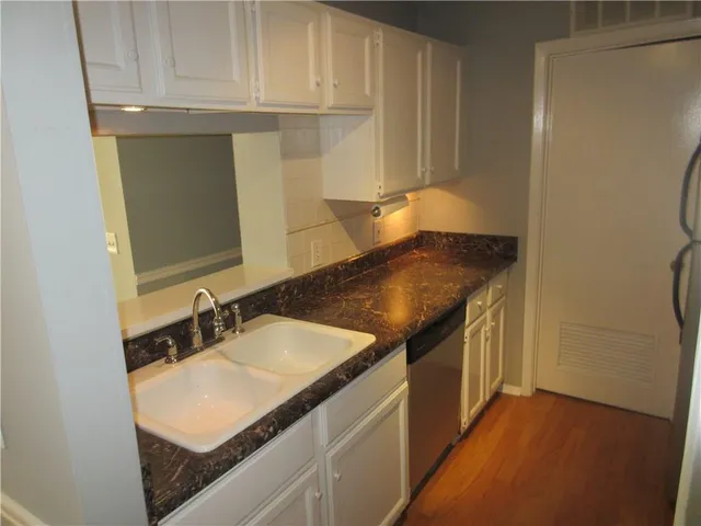 $1,600 | 325 Warm Springs Circle, Unit 325, Roswell, GA 30075