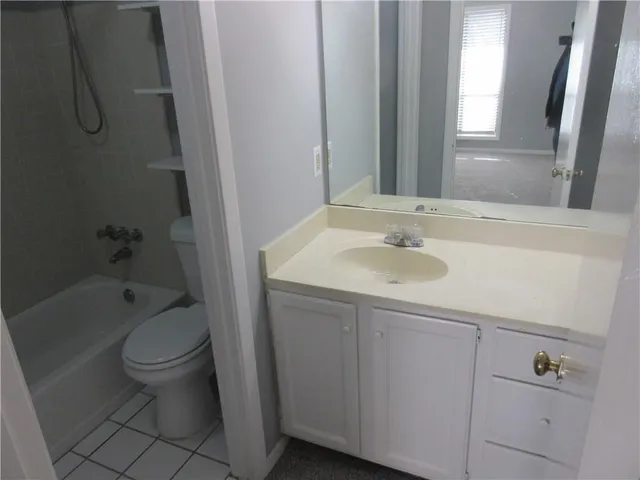 $1,600 | 325 Warm Springs Circle, Unit 325, Roswell, GA 30075