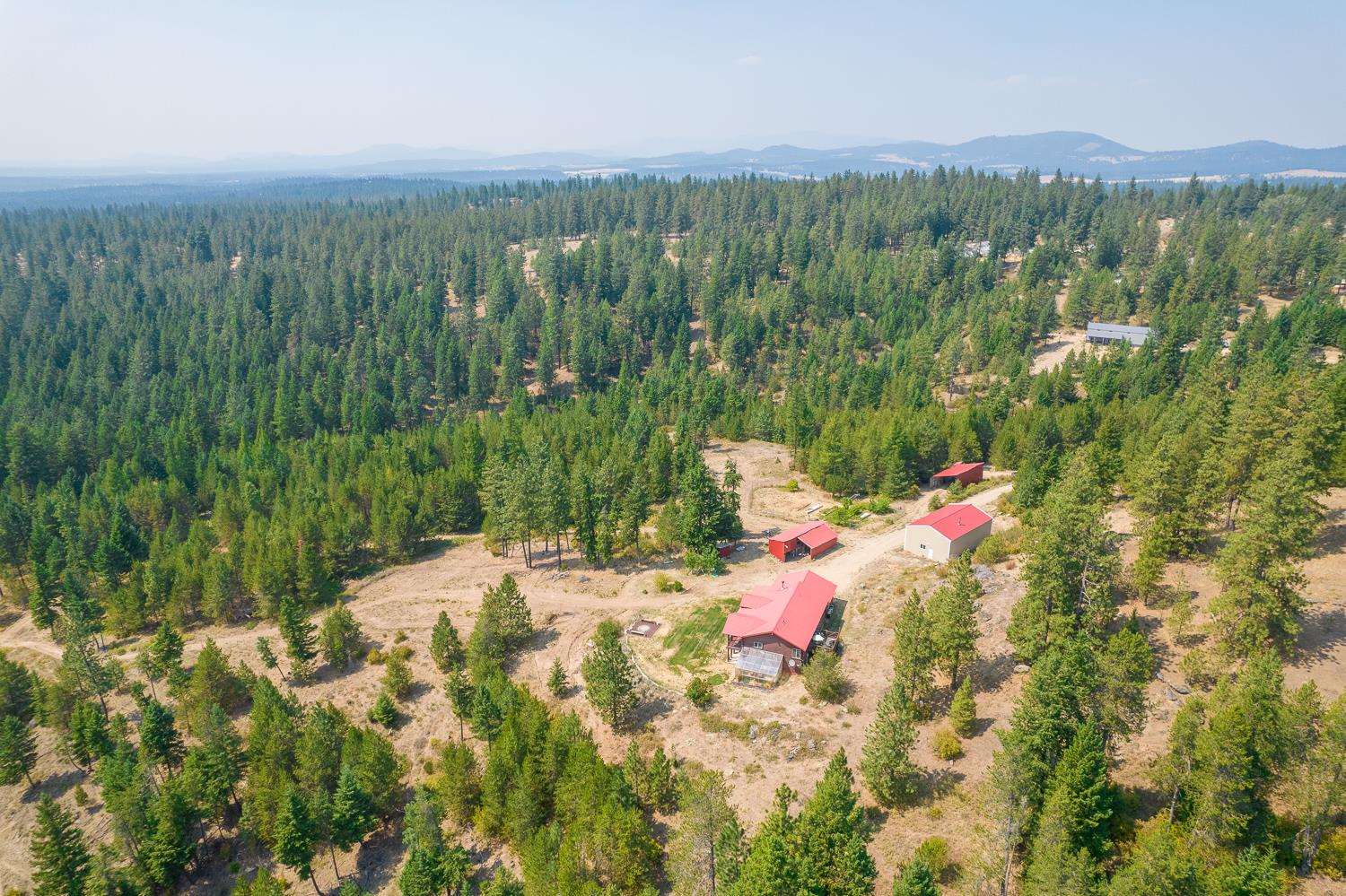15426 East Nelson Road Elk, WA 99009 - Photo 3 of 48