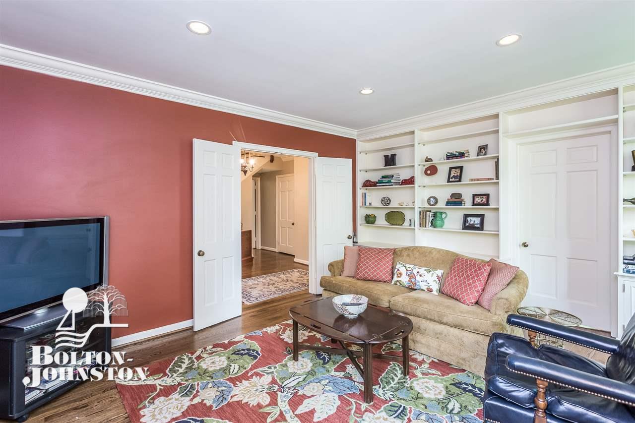 84 Merriweather Road Grosse Pointe, MI 48236 - Photo 10 of 57 Library