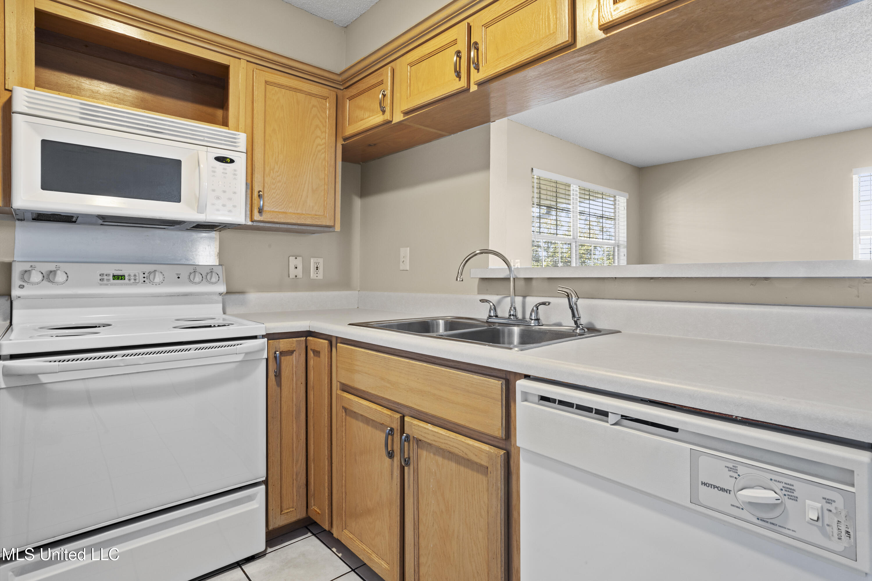 3230 Cumberland Road, Unit 208 Ocean Springs, MS 39564 - Photo 10 of 36 009