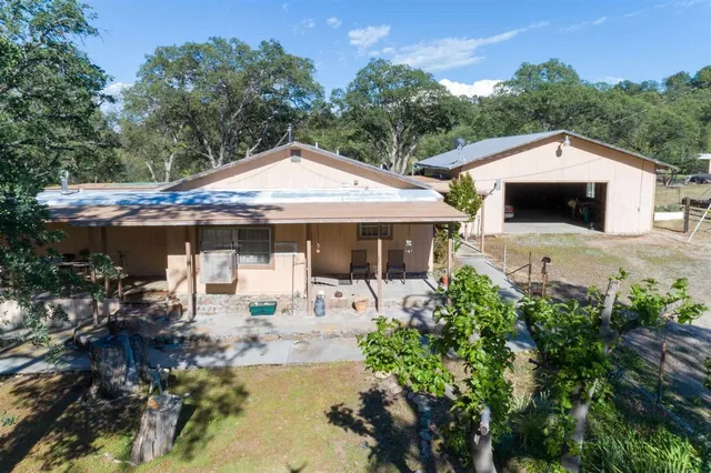 a view of outdoor space with mountain view