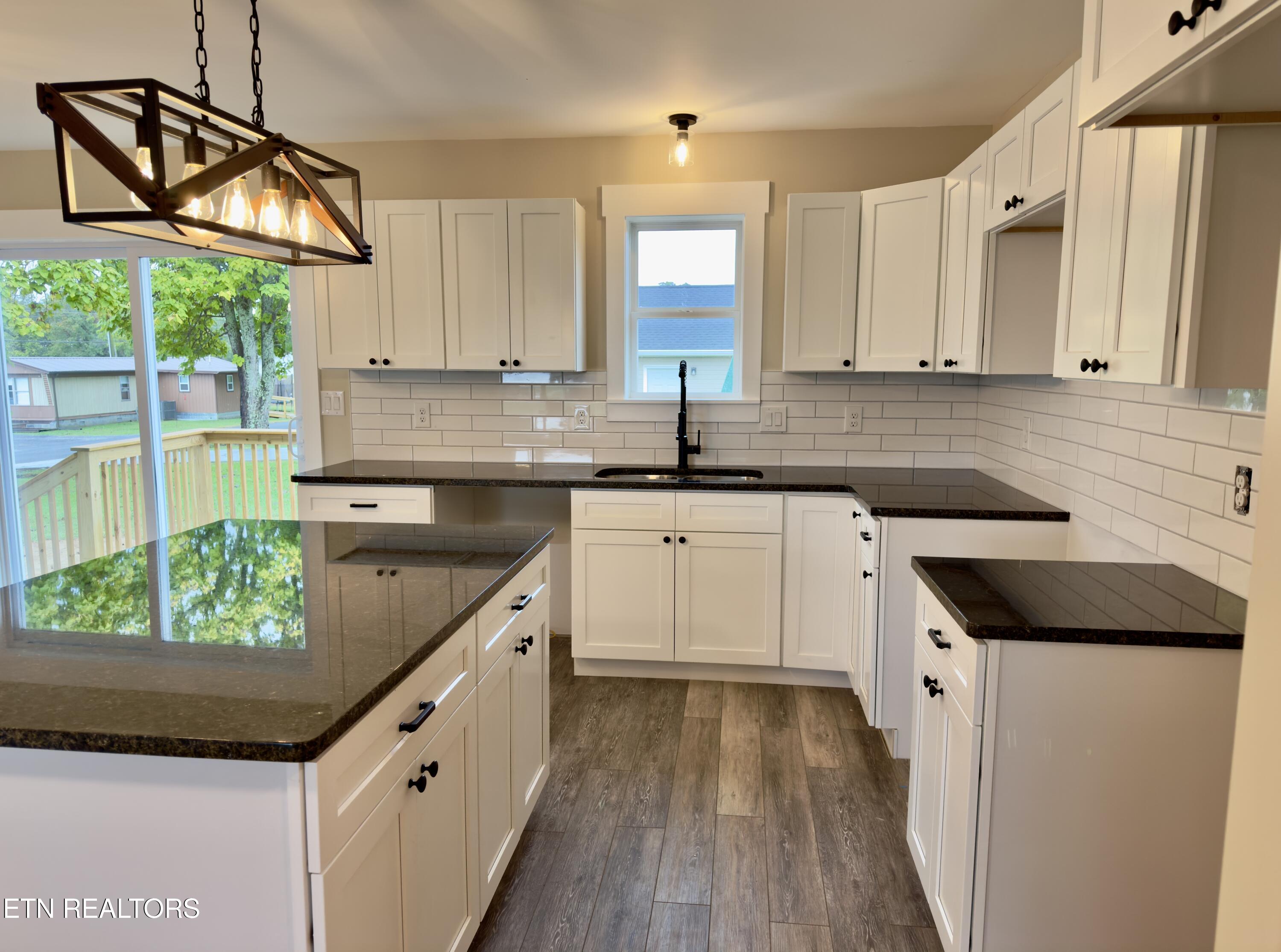 127 Deer Ridge Drive Rutledge, TN 37861 - Photo 2 of 13 IMG_3182