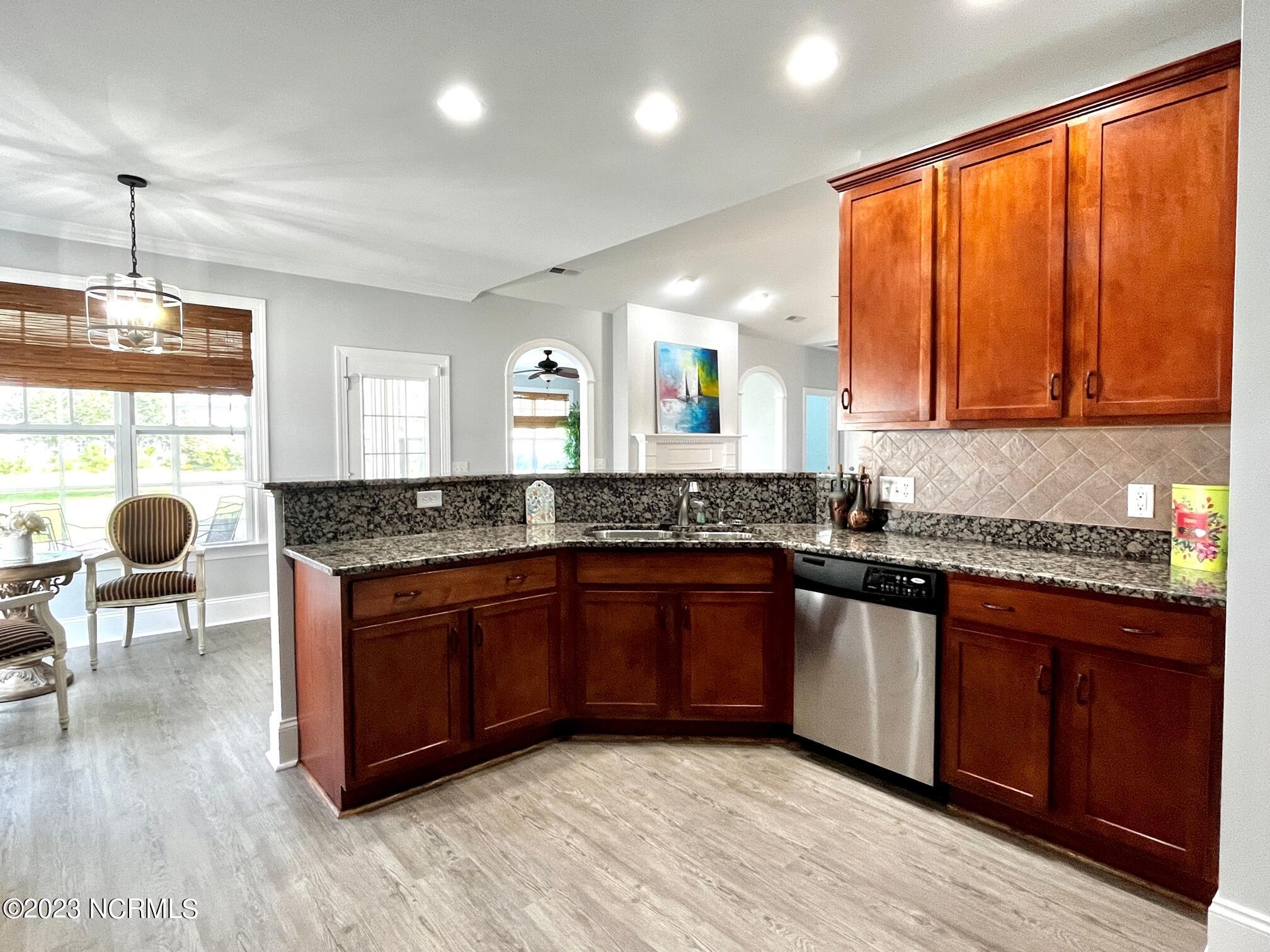 7176 Bonaventure Street Southwest Ocean Isle Beach, NC 28469 - Photo 12 of 30 43 Kitchen
