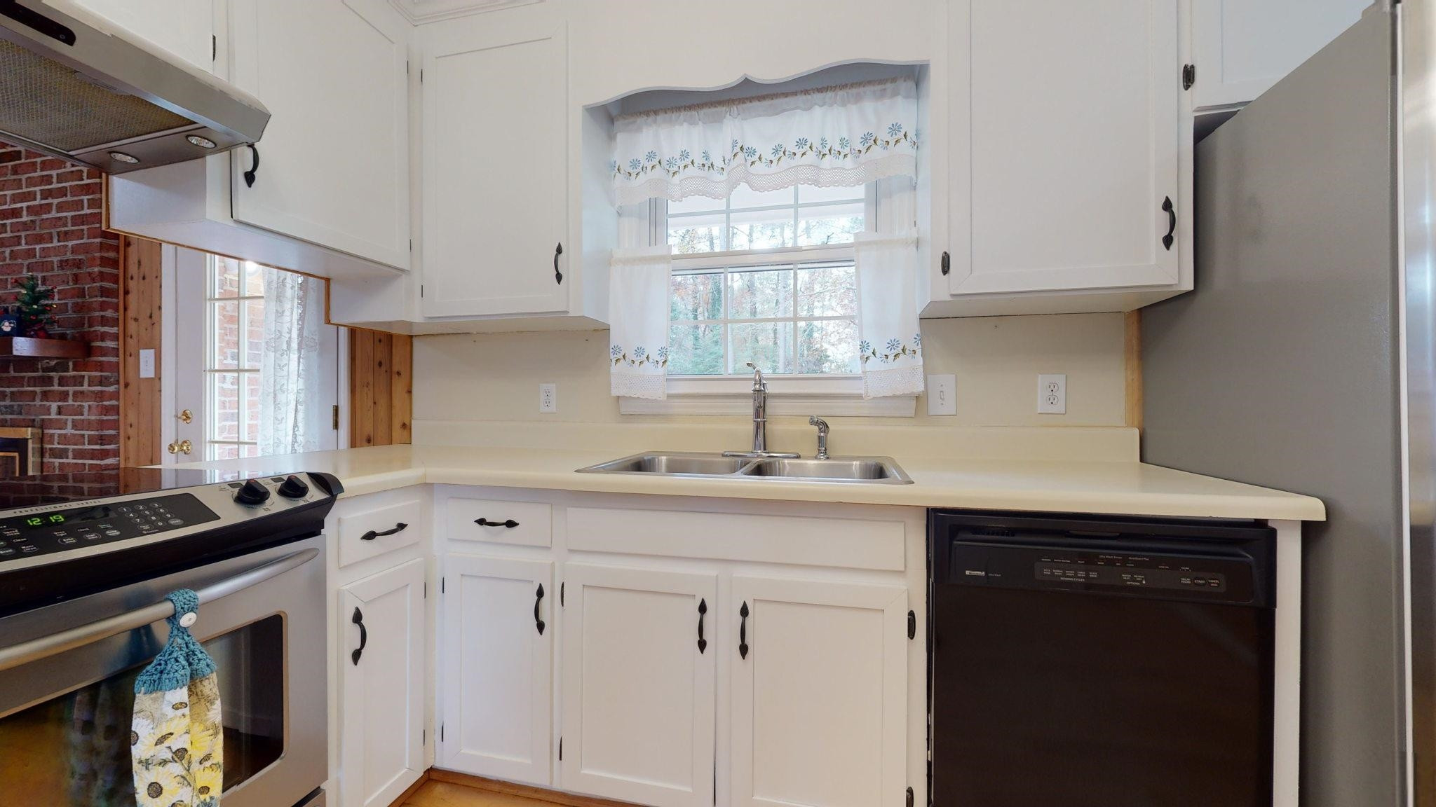 7701 Leesville Road Raleigh, NC 27613 - Photo 10 of 33 Photo 10