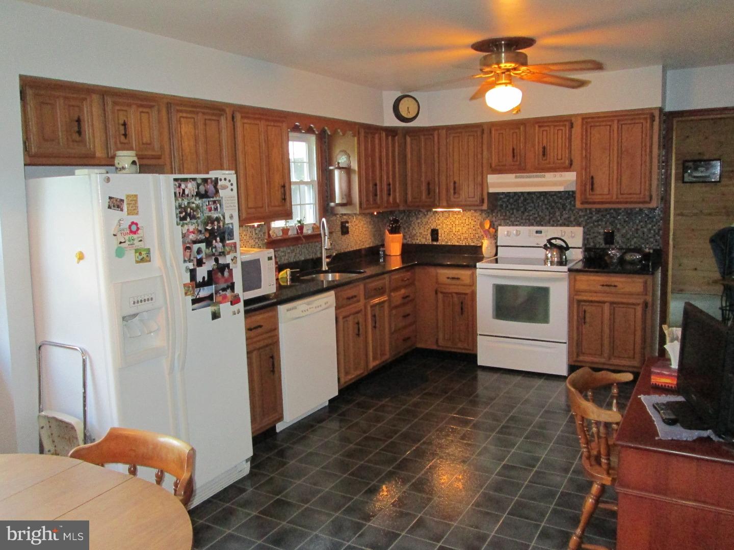 2174 Strasburg Road Coatesville, PA 19320 - Photo 9 of 23 Kitchen