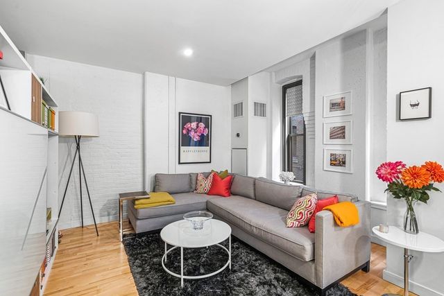 $750,000 | 346 Congress Street, Unit 214, Boston, MA 02210