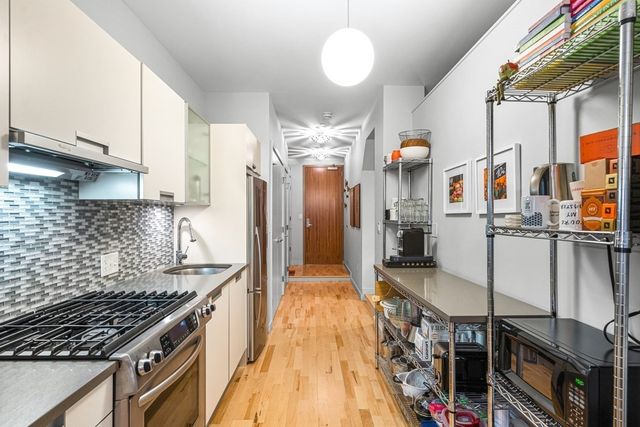 $750,000 | 346 Congress Street, Unit 214, Boston, MA 02210