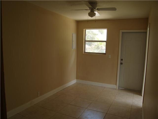 539 Silver Beach Road Lake Park, FL 33403 - Photo 18 of 23 539 bonus room - den