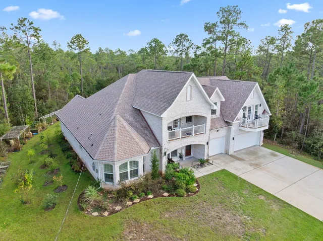 a view of a outdoor space