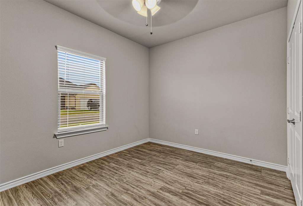 350 Preston Road Mabank, TX 75147 - Photo 17 of 24