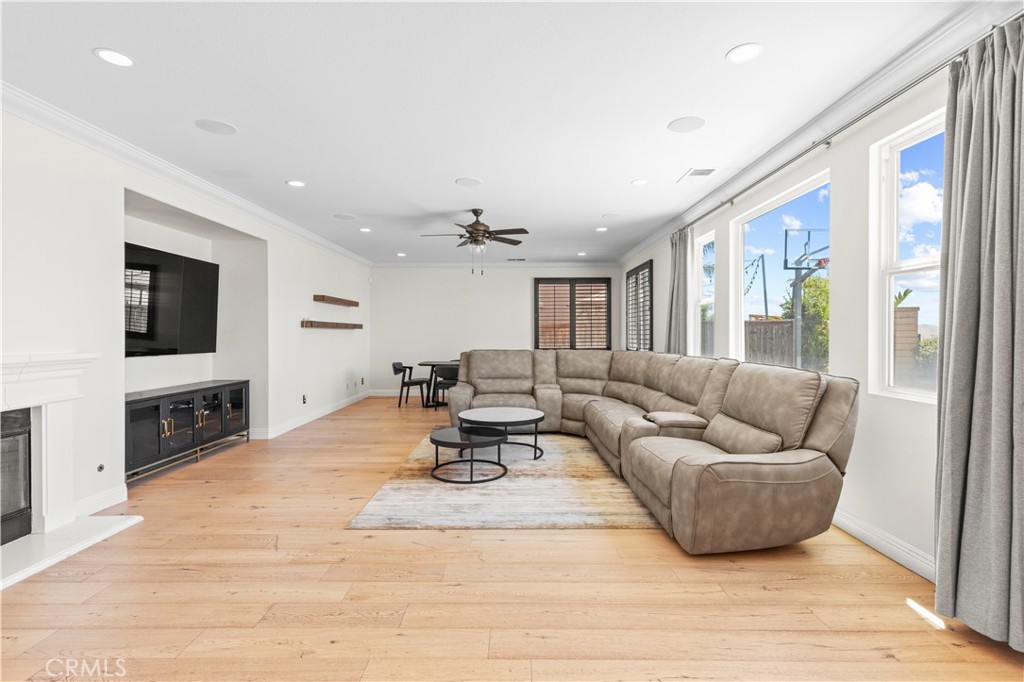 18458 Lakepointe Drive Riverside, CA 92503 - Photo 12 of 53 Gallery Image 12
