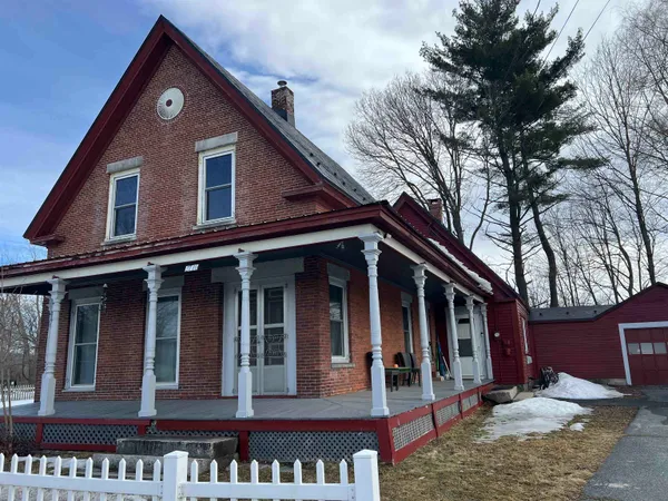 $325,000 | 2710 Dartmouth College Highway, Haverhill, NH 03774