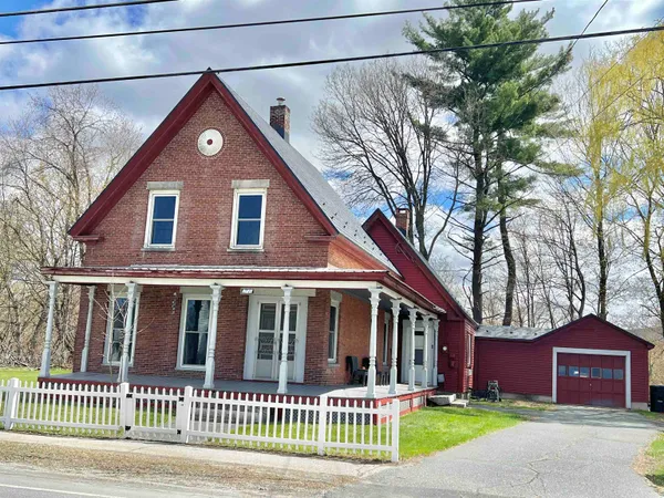 $325,000 | 2710 Dartmouth College Highway, Haverhill, NH 03774