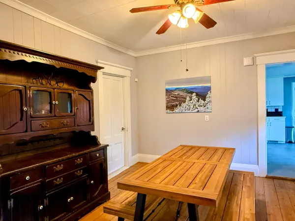 $325,000 | 2710 Dartmouth College Highway, Haverhill, NH 03774