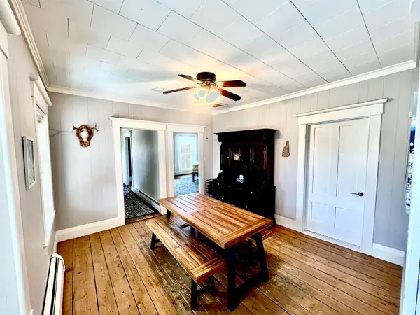 $325,000 | 2710 Dartmouth College Highway, Haverhill, NH 03774