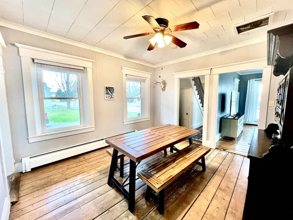 $325,000 | 2710 Dartmouth College Highway, Haverhill, NH 03774