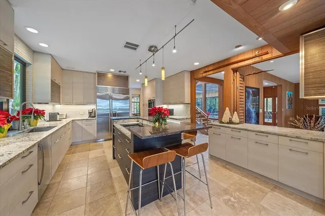 $12,500 | 3348 Old Oak Drive, Sarasota, FL 34239