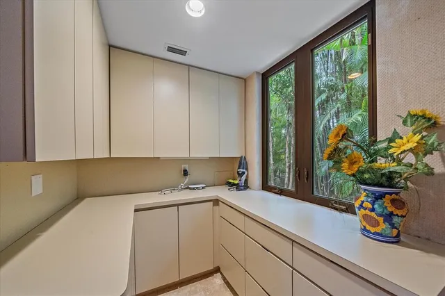 $12,500 | 3348 Old Oak Drive, Sarasota, FL 34239