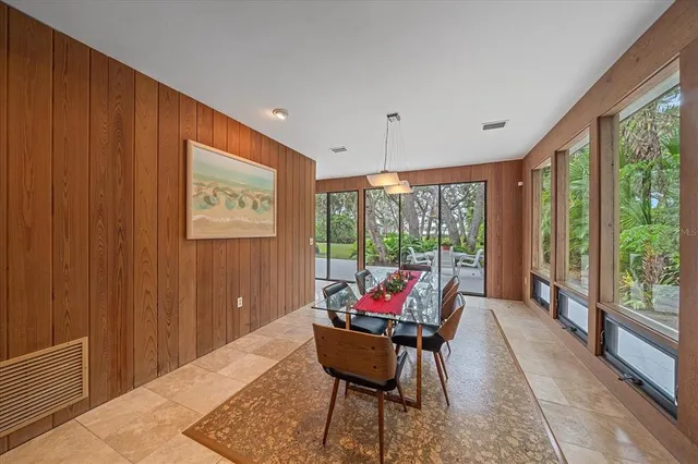 $12,500 | 3348 Old Oak Drive, Sarasota, FL 34239