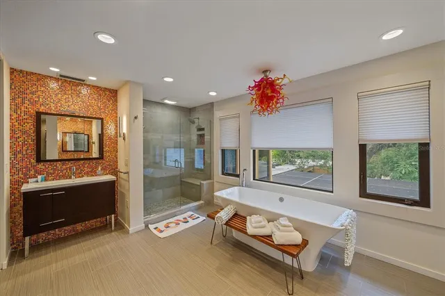 $12,500 | 3348 Old Oak Drive, Sarasota, FL 34239