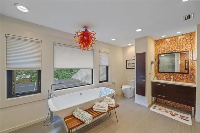 $12,500 | 3348 Old Oak Drive, Sarasota, FL 34239