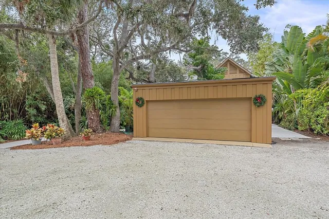 $12,500 | 3348 Old Oak Drive, Sarasota, FL 34239