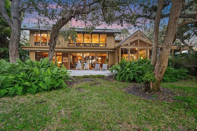 $12,500 | 3348 Old Oak Drive, Sarasota, FL 34239