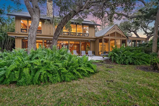 $12,500 | 3348 Old Oak Drive, Sarasota, FL 34239