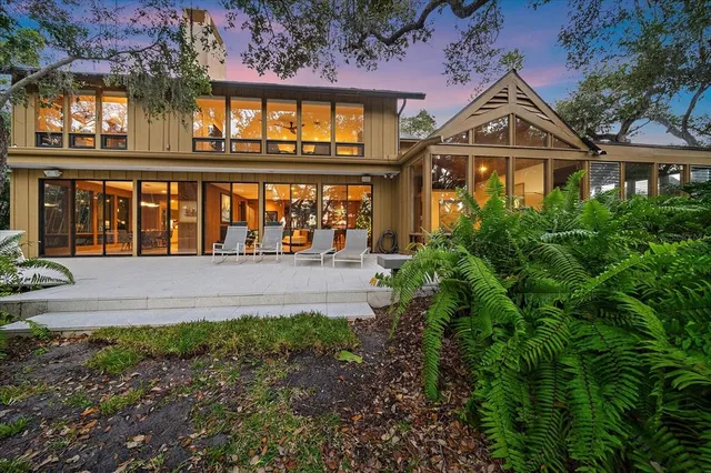 $12,500 | 3348 Old Oak Drive, Sarasota, FL 34239