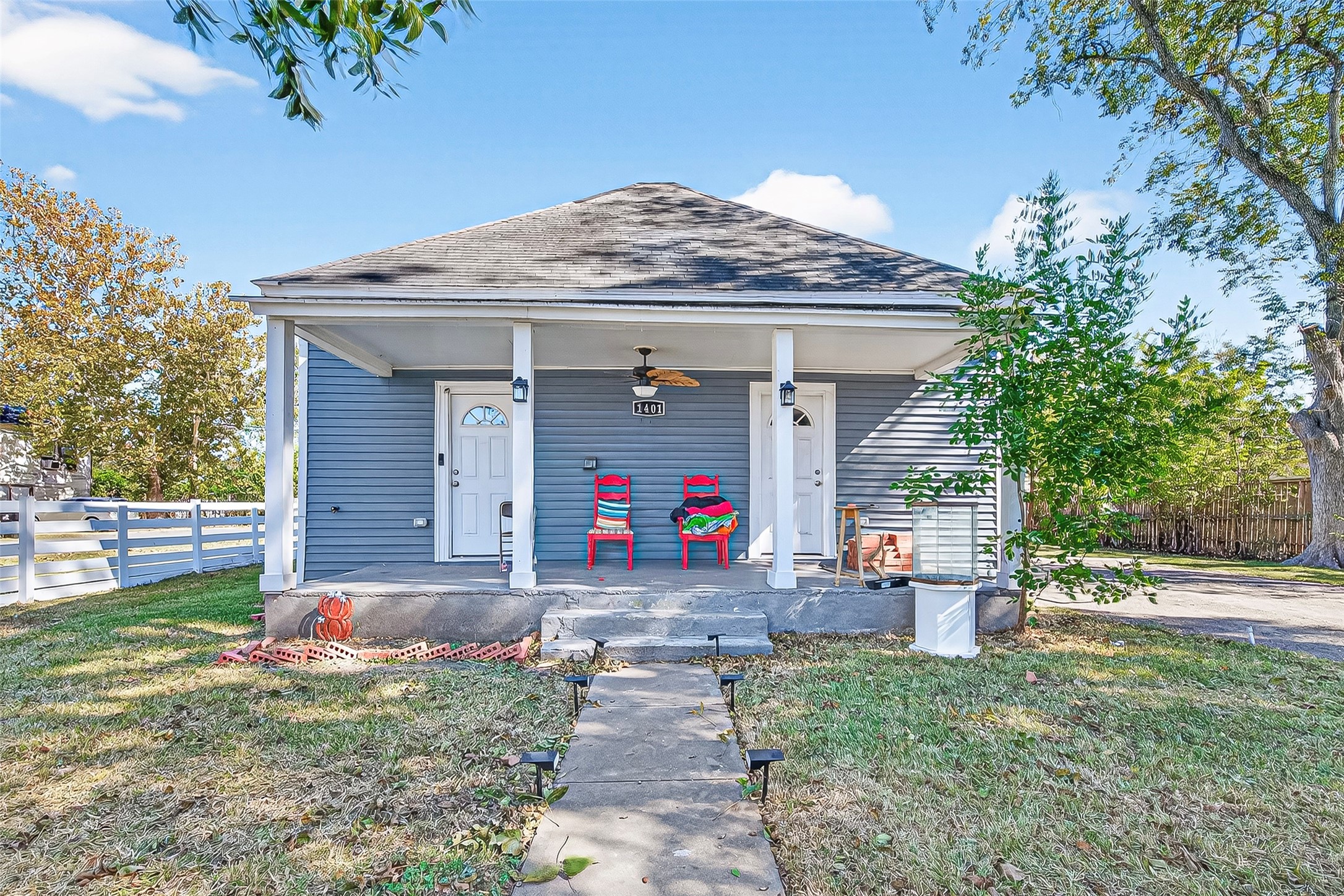 1401 5th Street Rosenberg, TX 77471 - Photo 15 of 50 Unit 1401:Front side