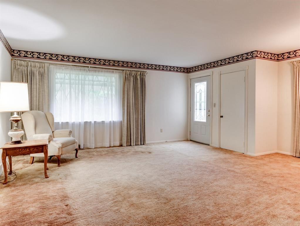 2296 Mercer Road New Brighton, PA 15066 - Photo 6 of 24 Gallery Image 6