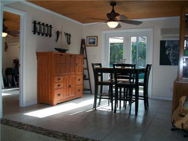 197 Southwest 7th Terrace Boca Raton, FL 33486 - Photo 6 of 22 Dining Room