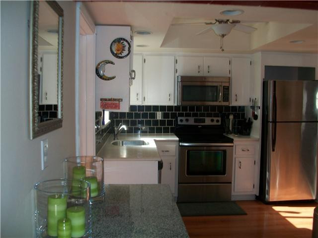 197 Southwest 7th Terrace Boca Raton, FL 33486 - Photo 9 of 22 Kitchen