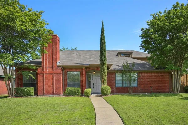 $2,850 | 2226 Crystal Creek Lane, Garland, TX 75040