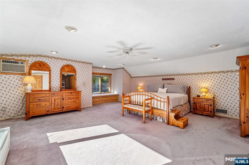 20 Colonial Road Emerson, NJ 07630 - Photo 21 of 35 Gallery Image 21