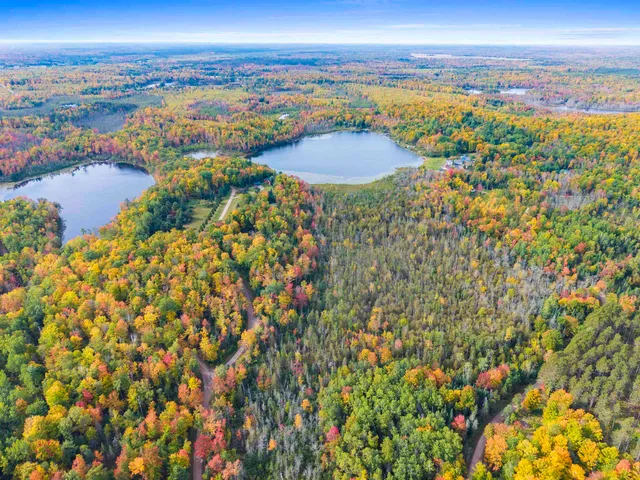 $949,900 | 15811 Cedar Ridge Lane, Mountain, WI 54149