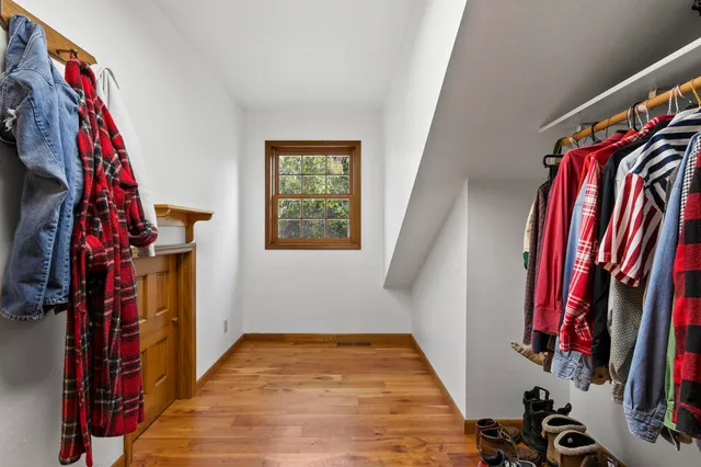 $949,900 | 15811 Cedar Ridge Lane, Mountain, WI 54149