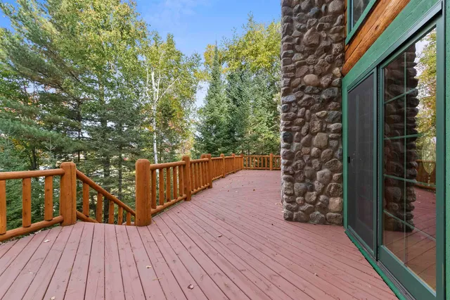 $949,900 | 15811 Cedar Ridge Lane, Mountain, WI 54149