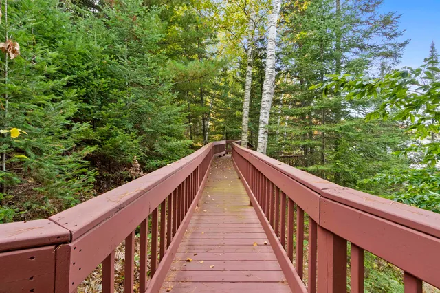 $949,900 | 15811 Cedar Ridge Lane, Mountain, WI 54149