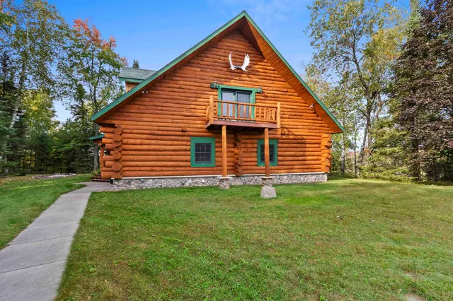 $949,900 | 15811 Cedar Ridge Lane, Mountain, WI 54149