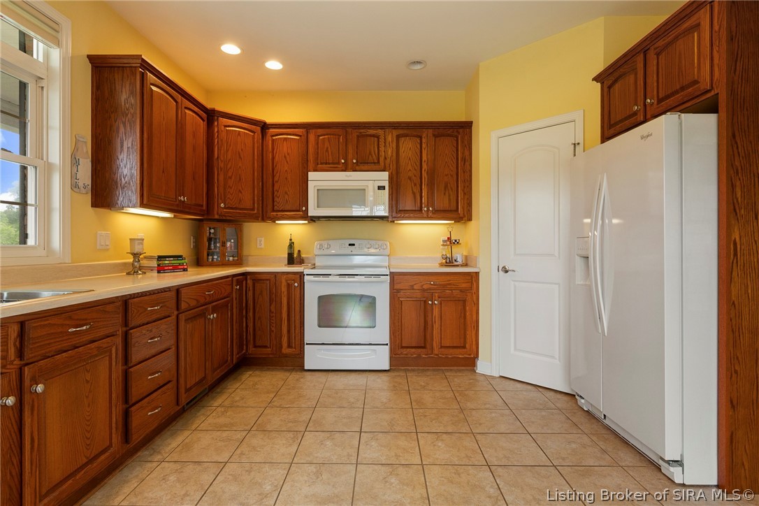 213 Colonels Way Henryville, IN 47126 - Photo 18 of 64 Large Kitchen with Pantry