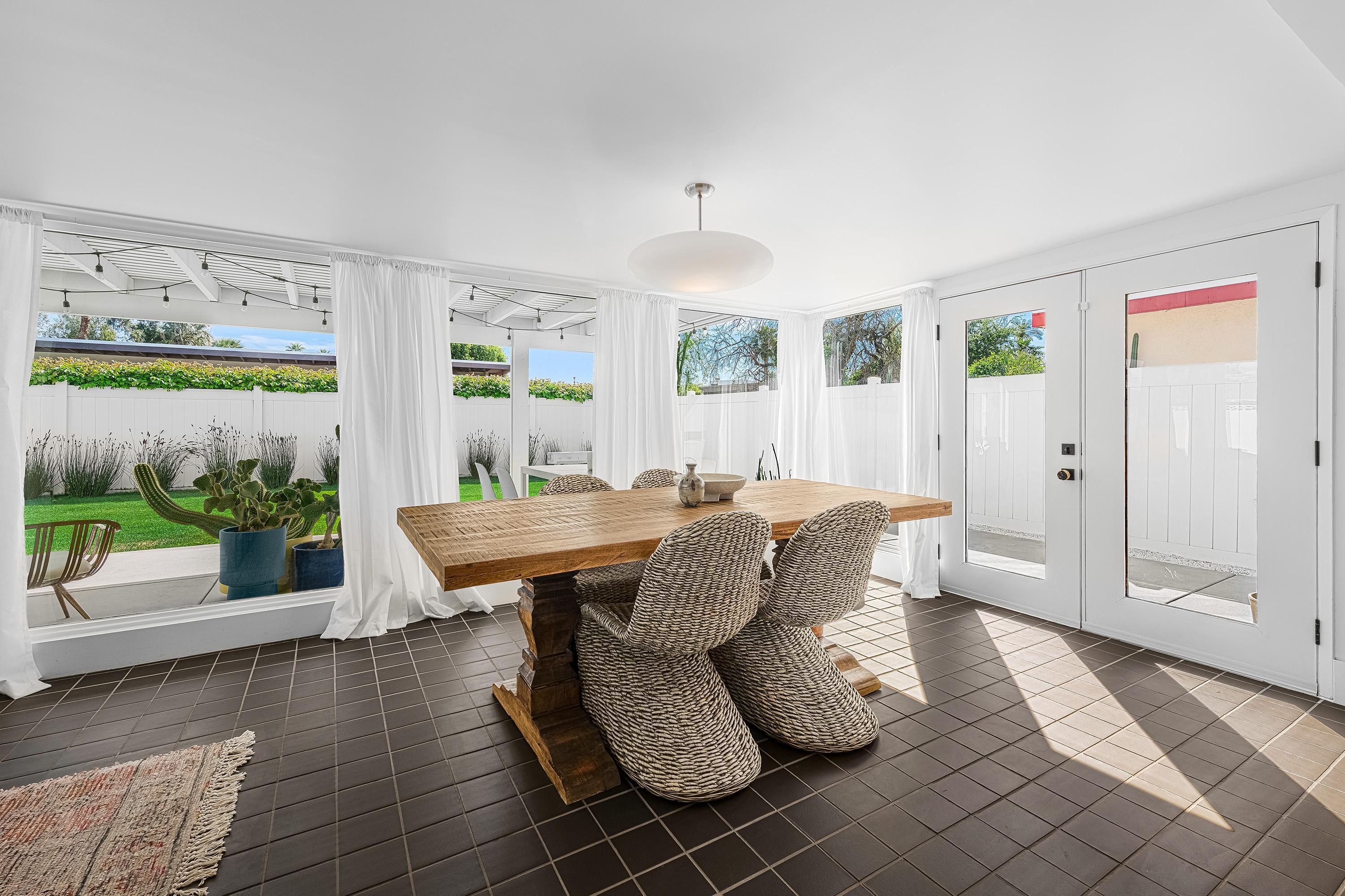 71947 Vista Del Rio Rancho Mirage, CA 92270 - Photo 13 of 36 1220