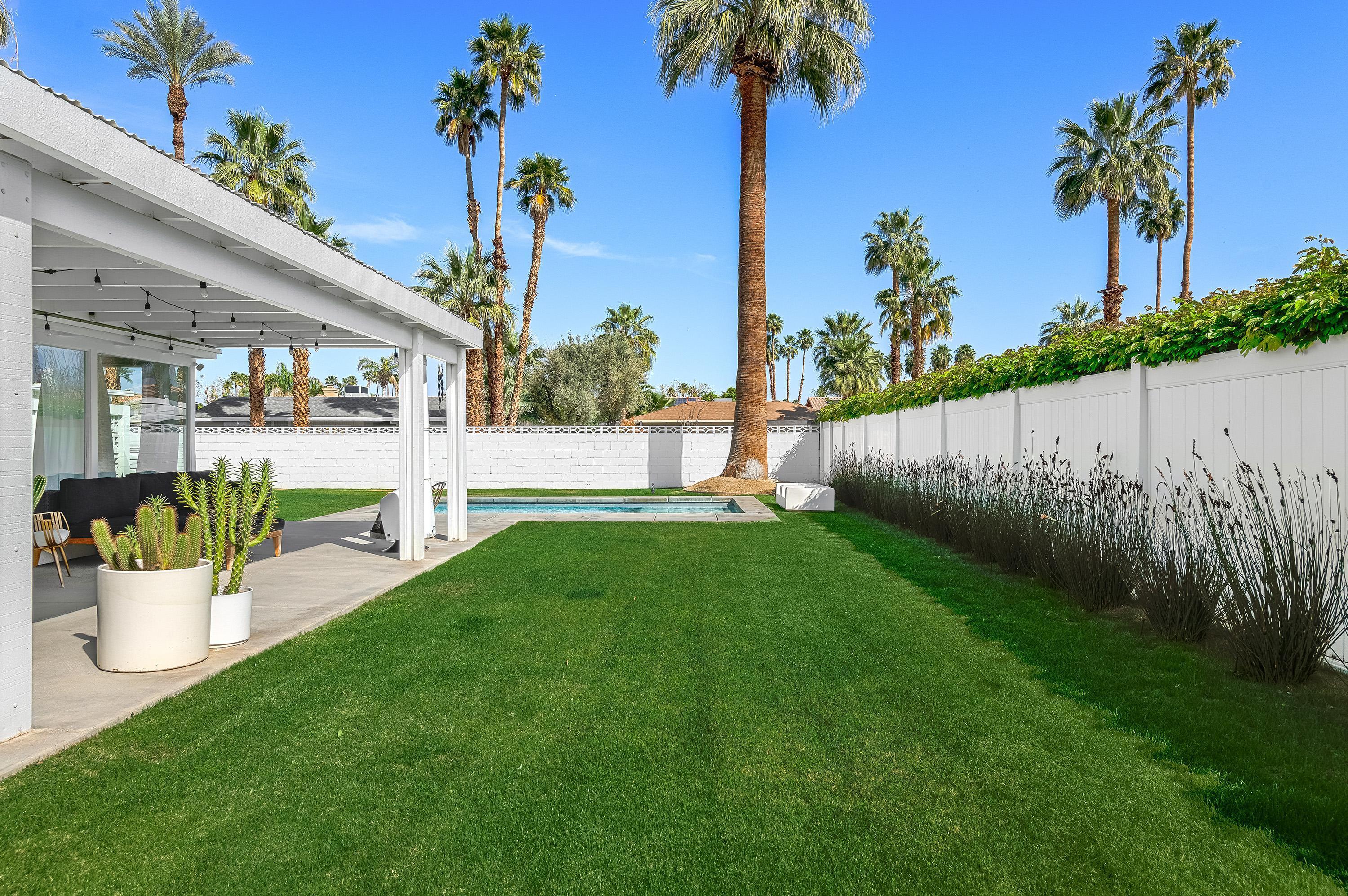 71947 Vista Del Rio Rancho Mirage, CA 92270 - Photo 20 of 36 2011