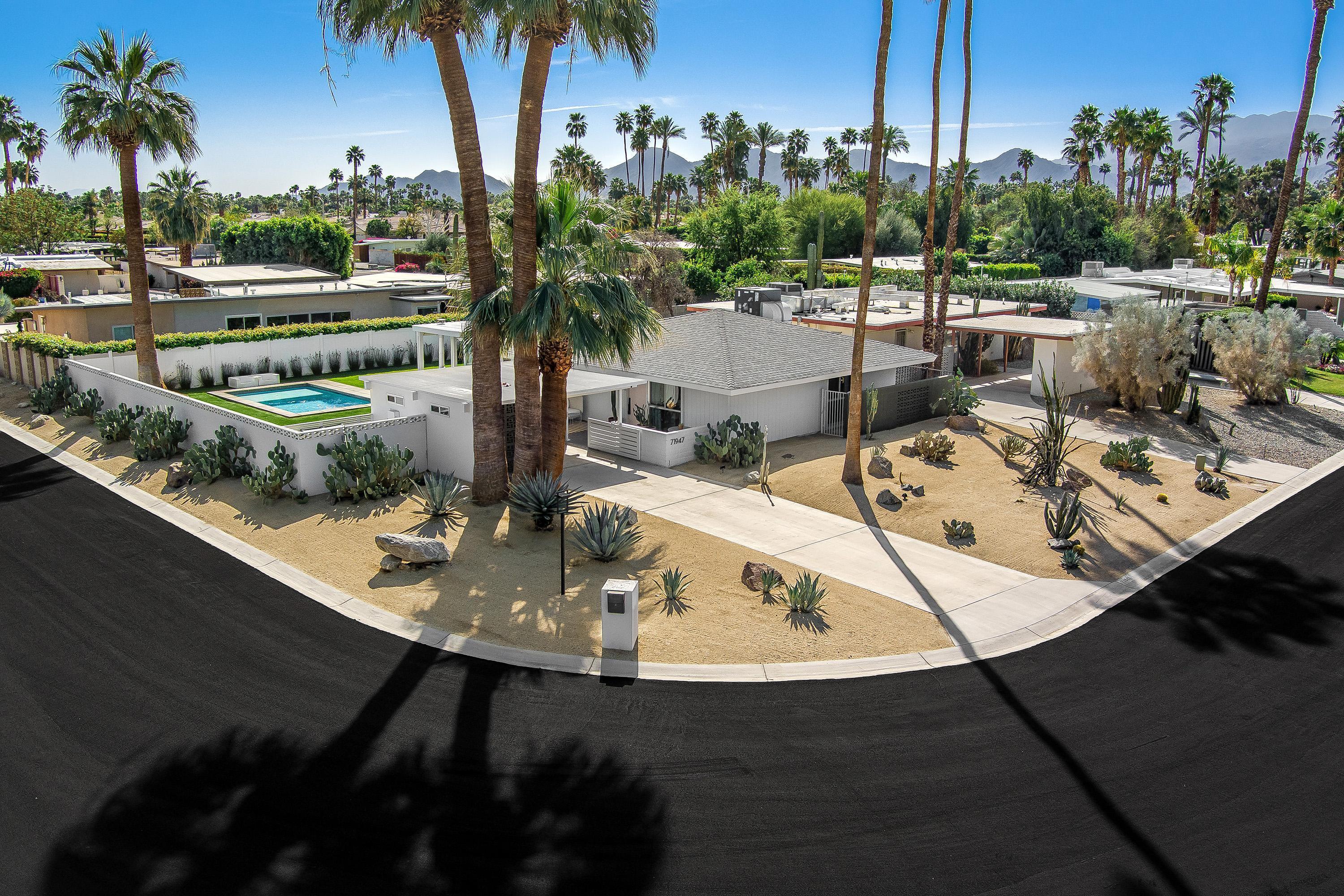 71947 Vista Del Rio Rancho Mirage, CA 92270 - Photo 2 of 36 0103