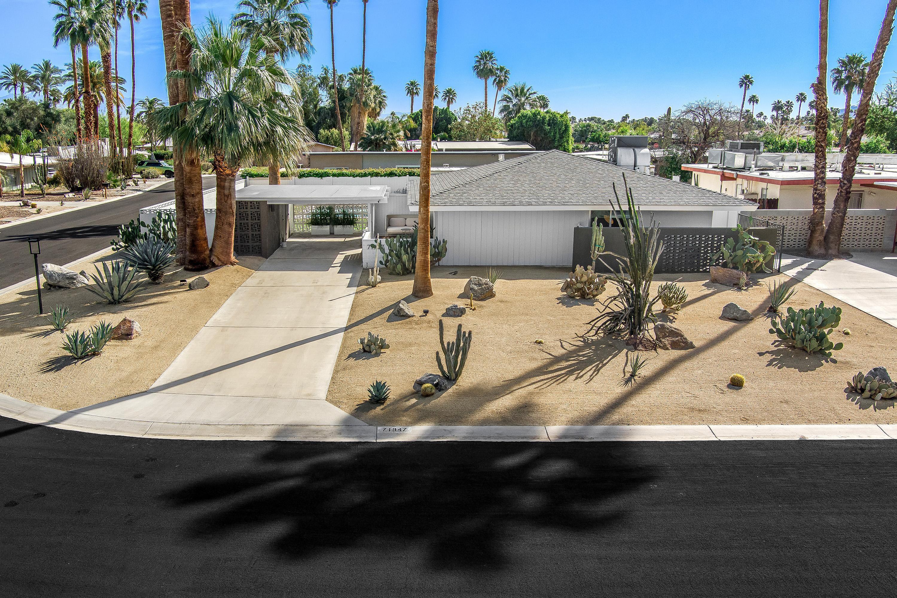 71947 Vista Del Rio Rancho Mirage, CA 92270 - Photo 3 of 36 0204