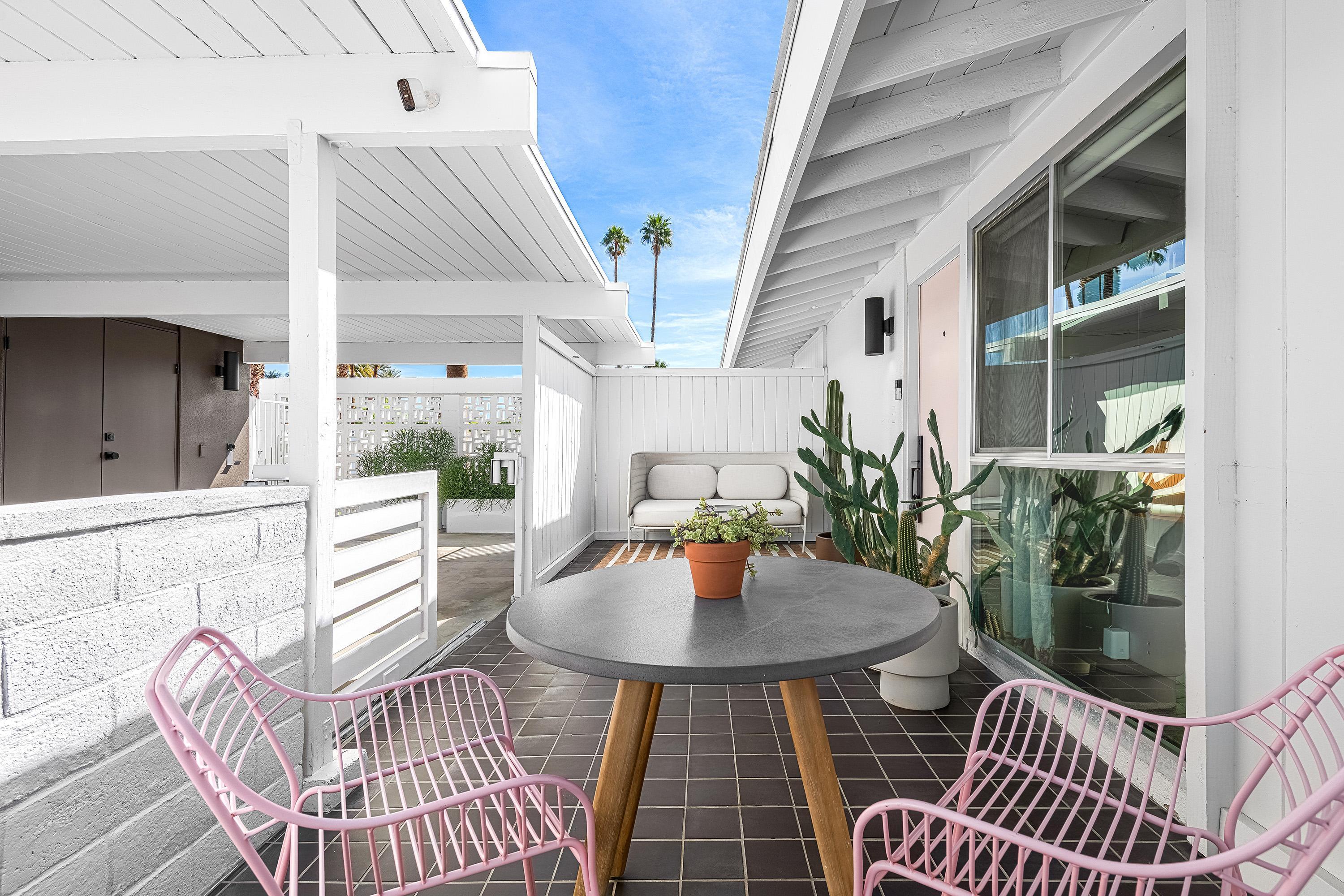 71947 Vista Del Rio Rancho Mirage, CA 92270 - Photo 4 of 36 0306