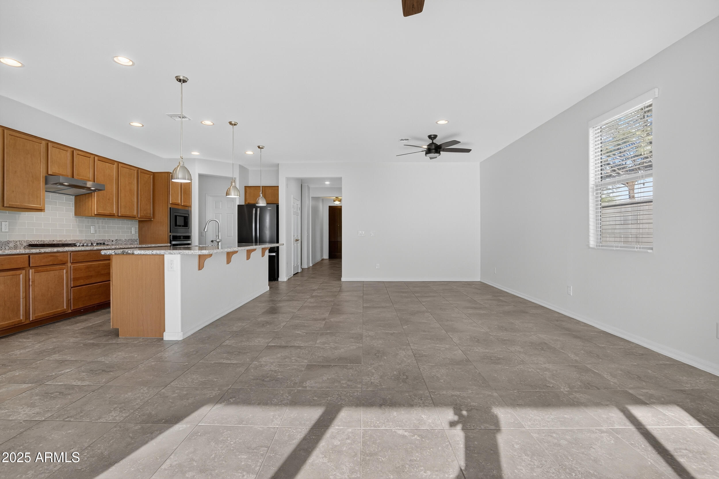 17763 West Granite View Drive Goodyear, AZ 85338 - Photo 17 of 67 052_a4m_st