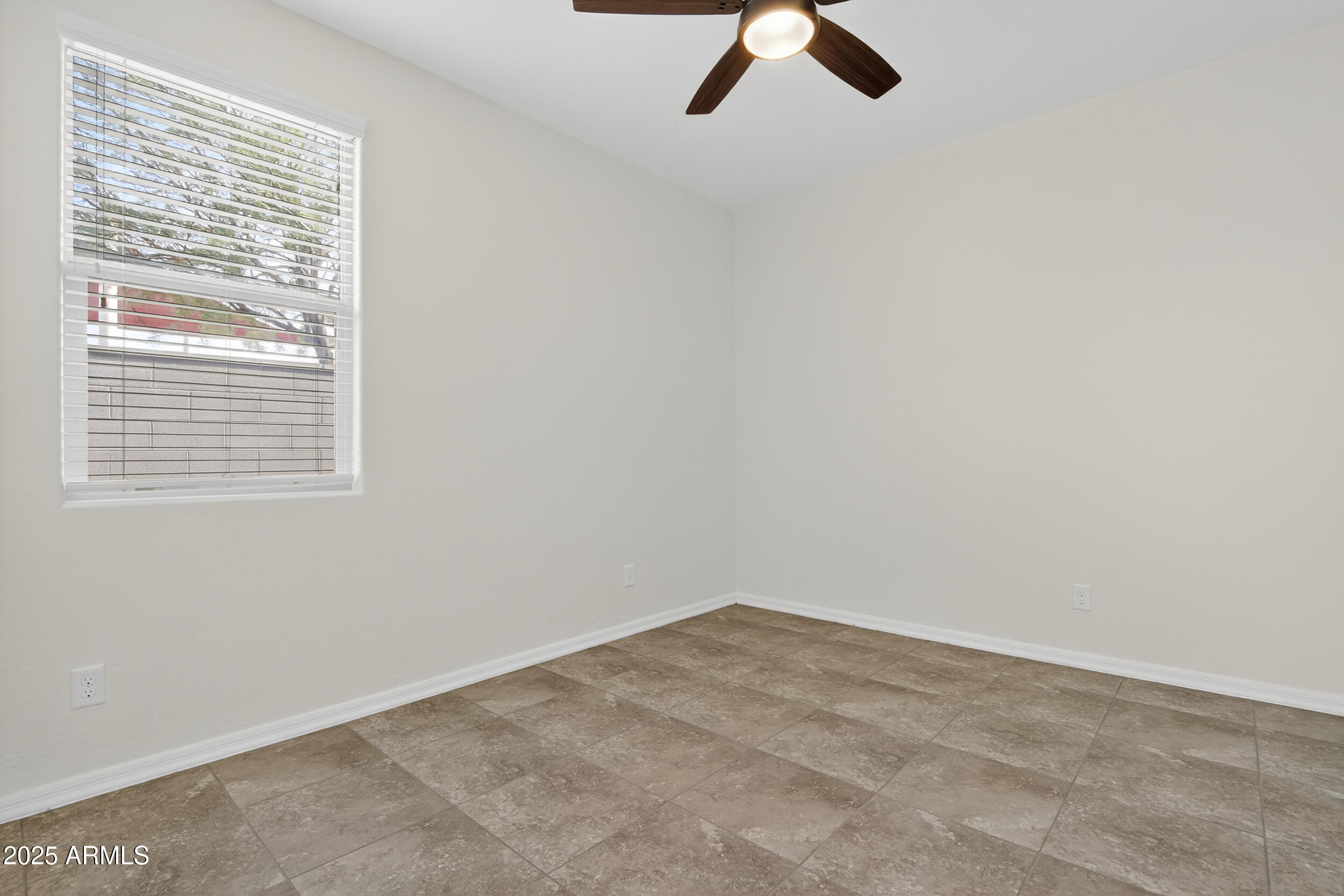 17763 West Granite View Drive Goodyear, AZ 85338 - Photo 28 of 67 086_a4m_st